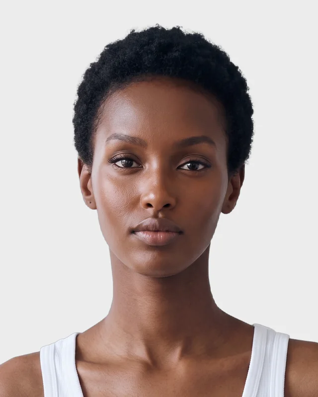 Hodan, Somali-Etiyopyalı · çok kısa saç