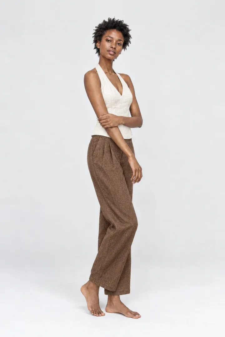 Sanal deneme sonucu: Halter bluz ve keten pantolon